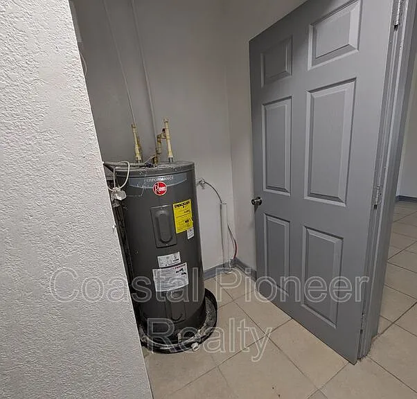 3721 N Whittier St — Photo 53