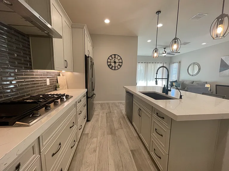 23129 E Carriage Way — Photo 15