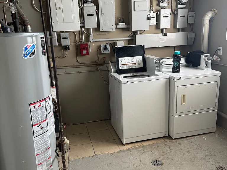 110 Tecumseh Ave #1 — Photo 6