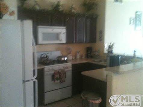 4th image of 14273 Tierra Bronce Dr