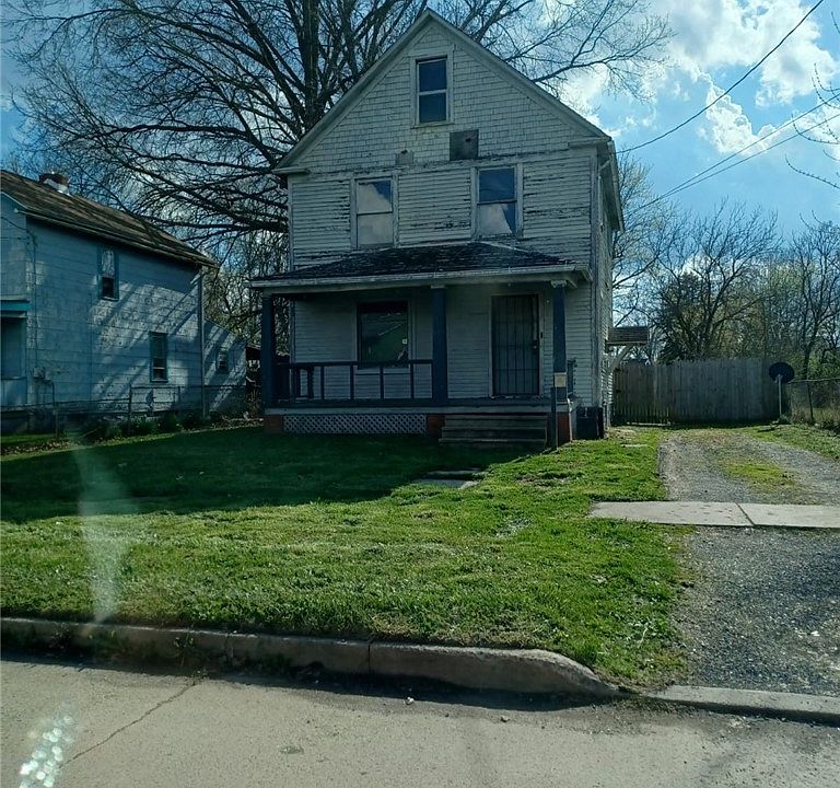 1st image of 1459 West Ave NW