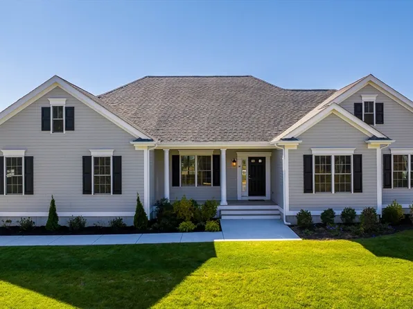 14 Shagbark Cir, Mattapoisett, MA 02739