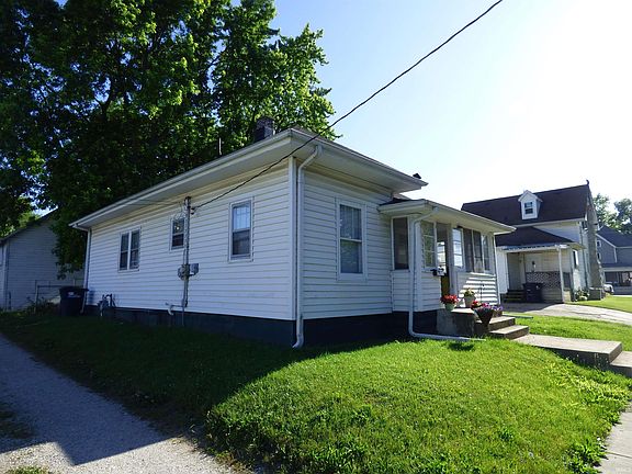 3rd image of 9 E Paris St