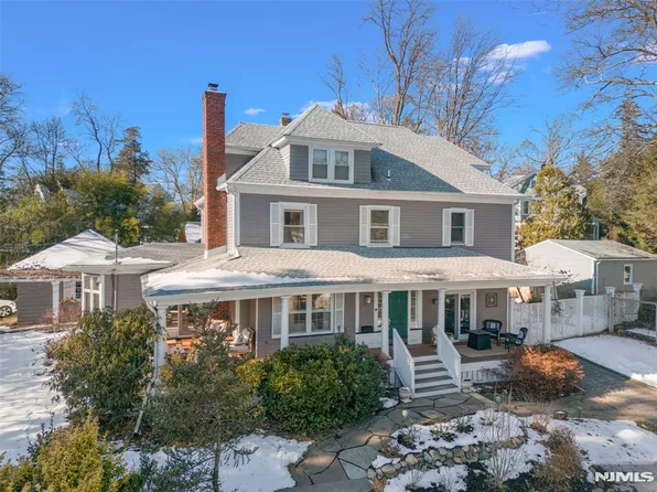 534 Summit St, Ridgewood, NJ 07450