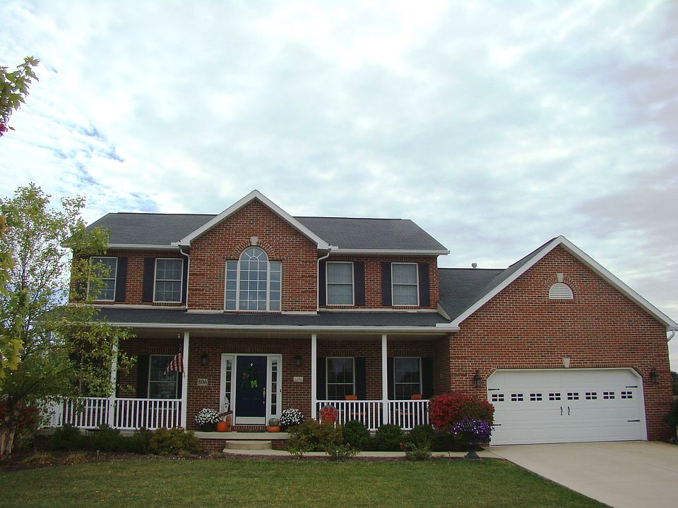 1st image of 806 Lelanford Cir