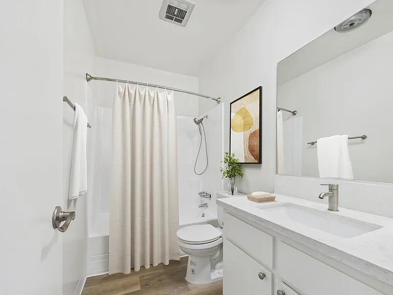 13157 Riverside Dr — Photo 10