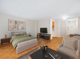 220 E 60th St APT 4G, New York, NY