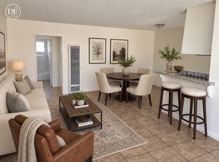 305 W Guinida Ln #1, Anaheim, CA 92805