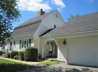 7 Heritage Sq, Mansfield, CT 06250