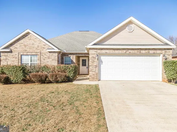 118 Manchester Ln, Byron, GA 31008