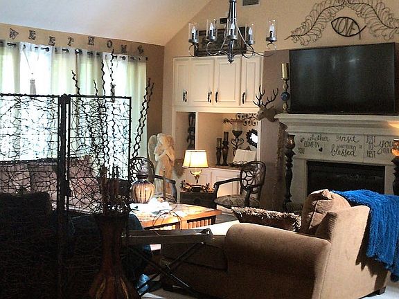 5th image of 3822 Emerald Branch Ln