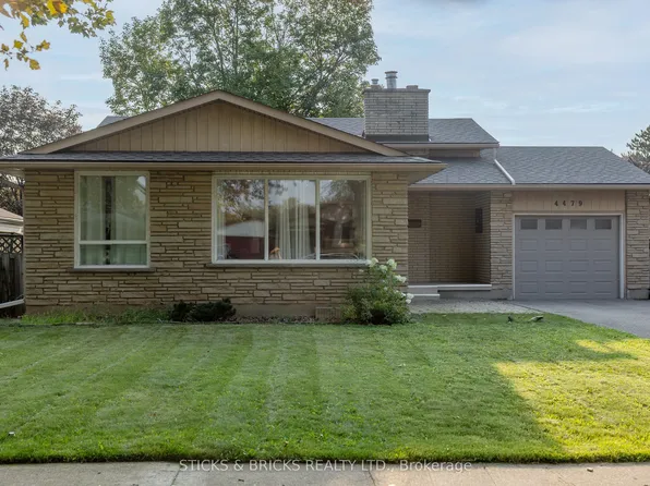 4479 Mitchell Ave, Niagara Falls, ON L2E 6R6