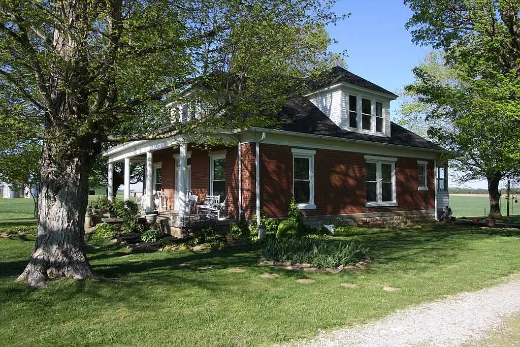 1824 Meng Rd photo 1