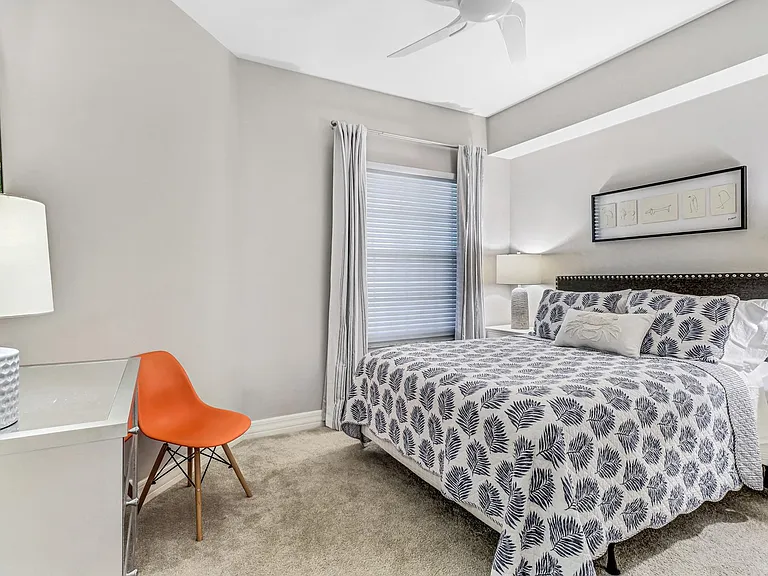 Guest bedroom