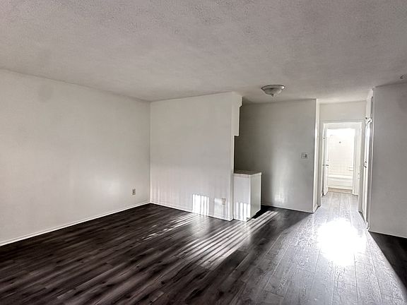 2nd image of 13029 Vanowen St #6