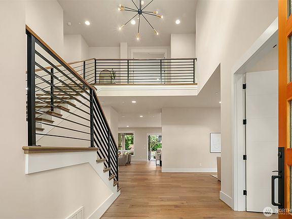 5th image of 2514 104th Avenue SE
