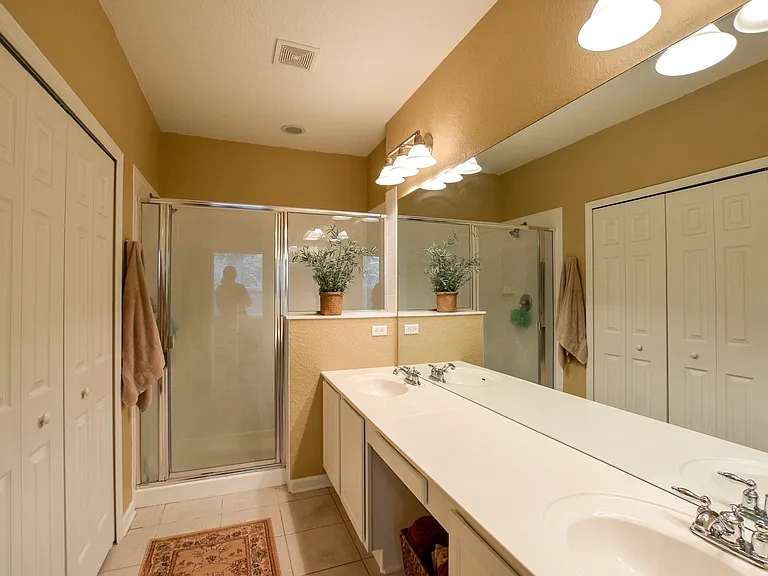5030 Maxon Ter — Photo 9