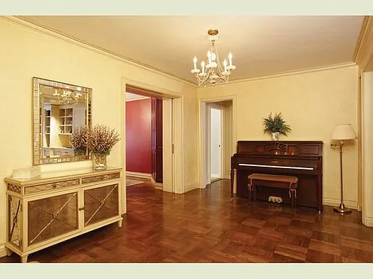 Sold by Stribling | media 12