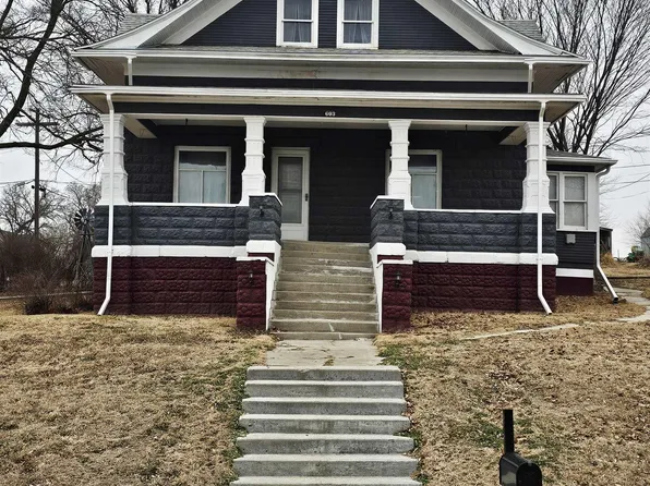 603 W Maple St, Sutton, NE 68979