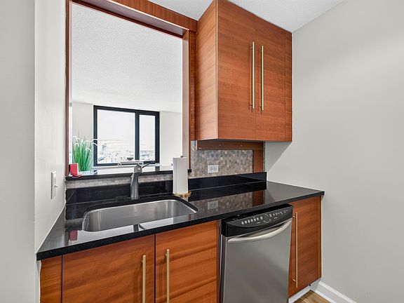 3rd image of 526 Pacific Ave APT 907