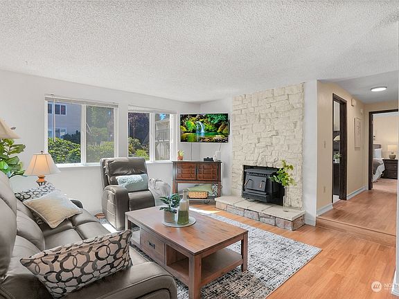 4th image of 12028 Slater Avenue NE #B2