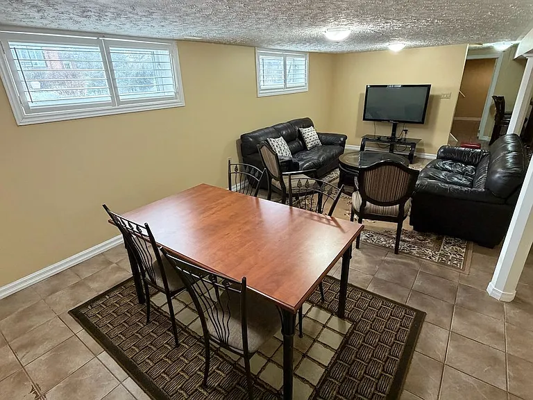 75 Crosland Dr #BASEMENT — Photo 3