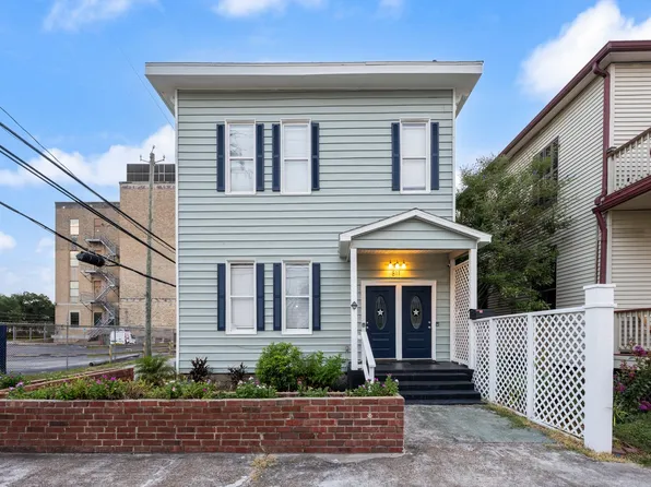 811 24th St, Galveston, TX 77550
