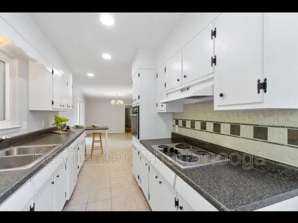 823 Forest Highland Dr, Chattanooga, TN 37415