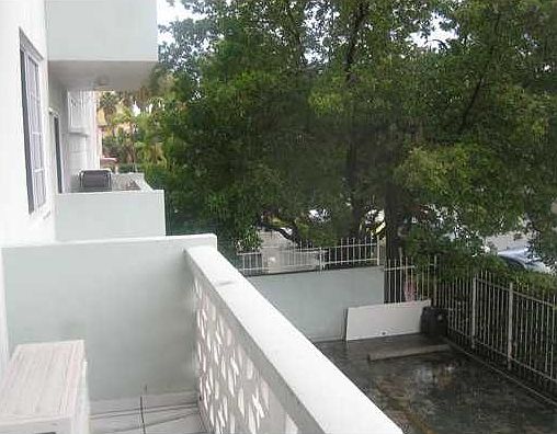 1st image of 949 Pennsylvania Ave APT 202