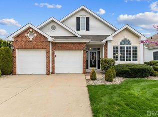 39 Wintons Way, Monroe Township, NJ 08831