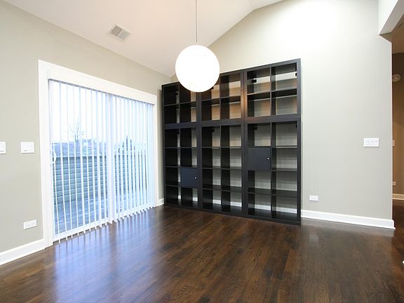 5th image of 4434 N Mulligan Ave