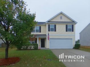 905 Farnsworth Dr, Hopkins, SC 29061