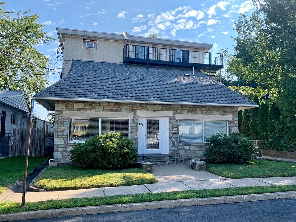 1st image of 239 Centre St #2D