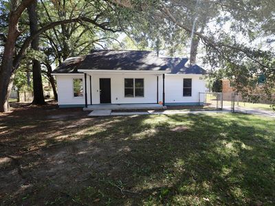 1030 E Sherwood Dr, Sumter, SC, 29153