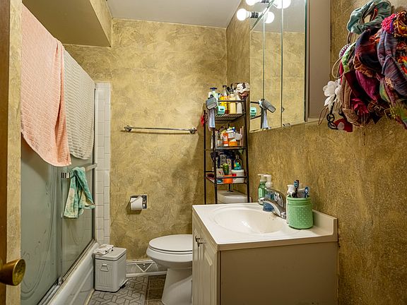5th image of 5107 W 77th Ct #A