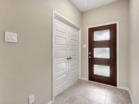 4th image of 10827 Sugar Pine Ln