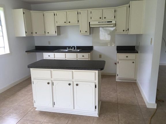 3rd image of 4381 Bayou Dr