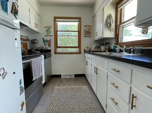 841-843 S 45th St, Lincoln, NE 68510