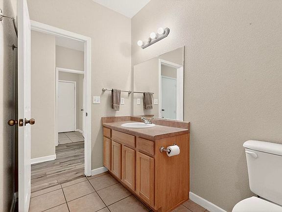 4th image of 10456 Calle Mirlo NW