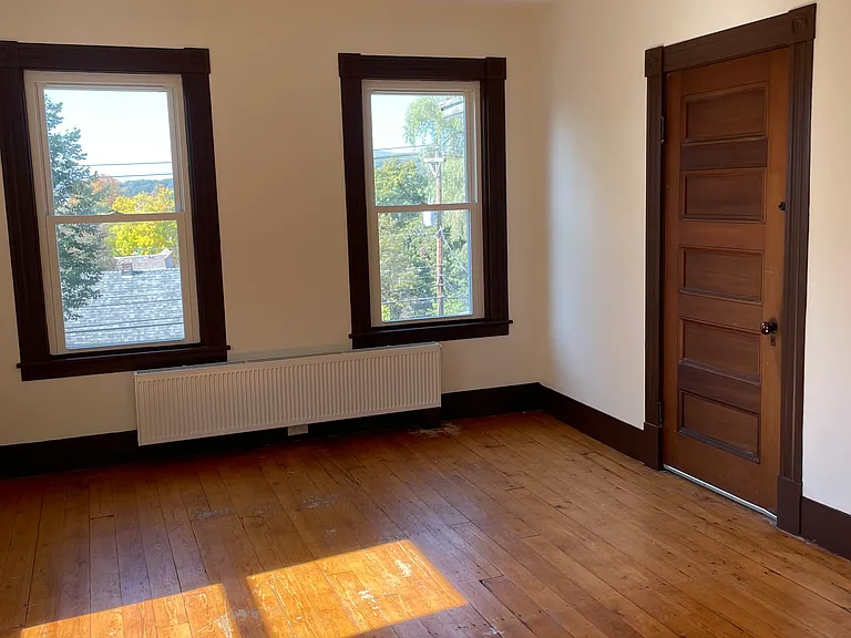 30 Lincoln Ave #B — Photo 11