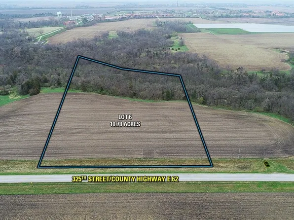 6 325th St, Woodward, IA 50276