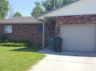 42 Hilltop Rd, Billings, MT 59105