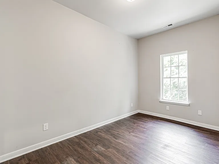 2413 Lamb Ave #1 — Photo 3