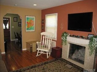 5 Birch Pl, Glen Cove, NY 11542