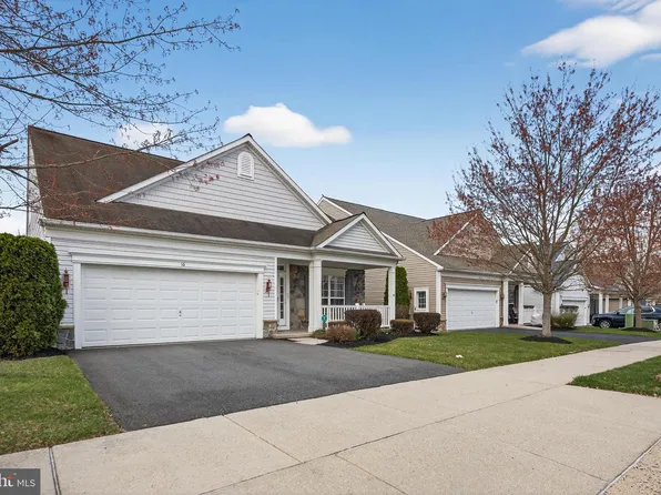 16 Compass Rose Way, Newark, DE 19702