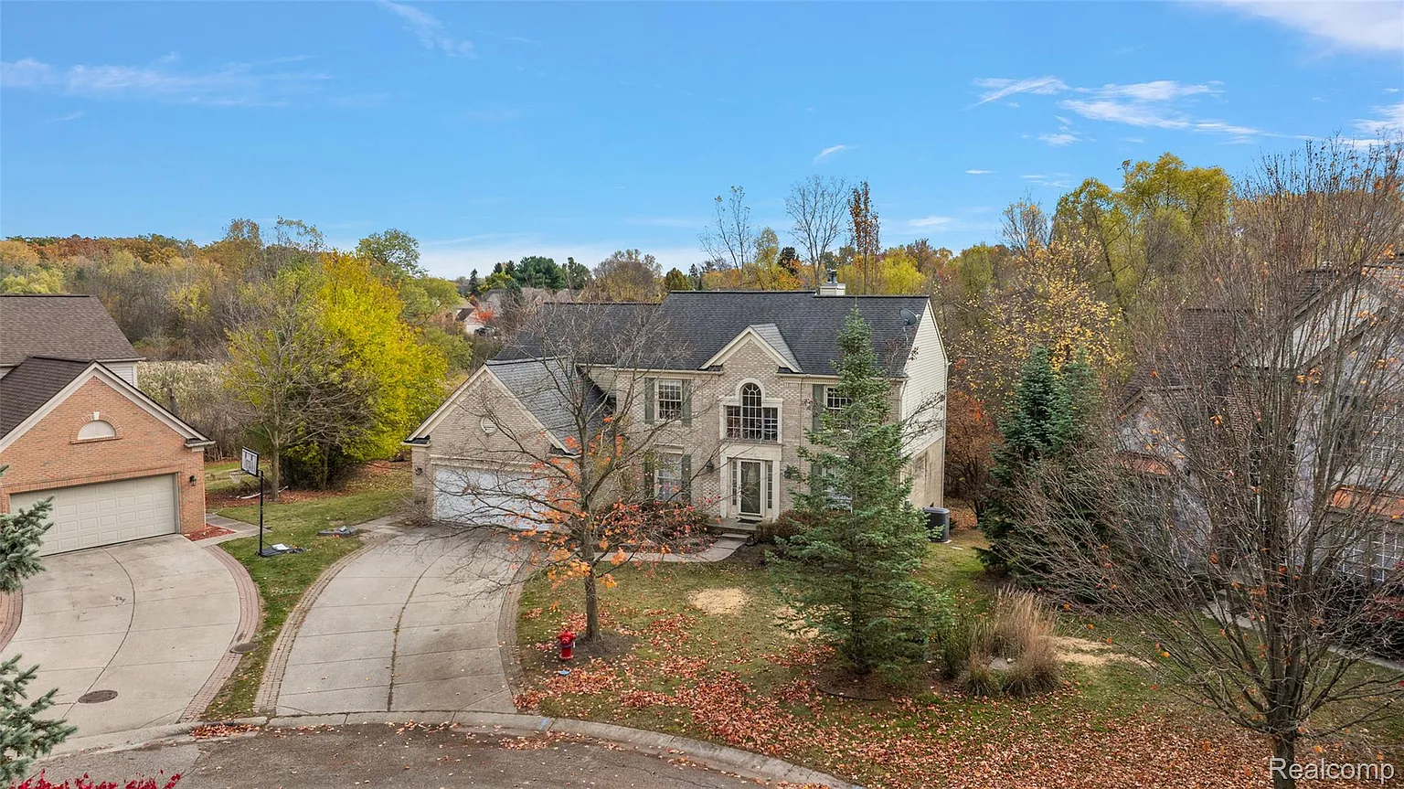 5699 Applegrove Dr photo 1
