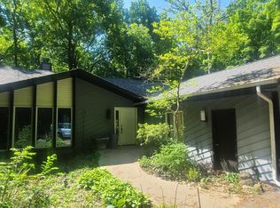 29321 Manor Dr, Waterford, WI 53185