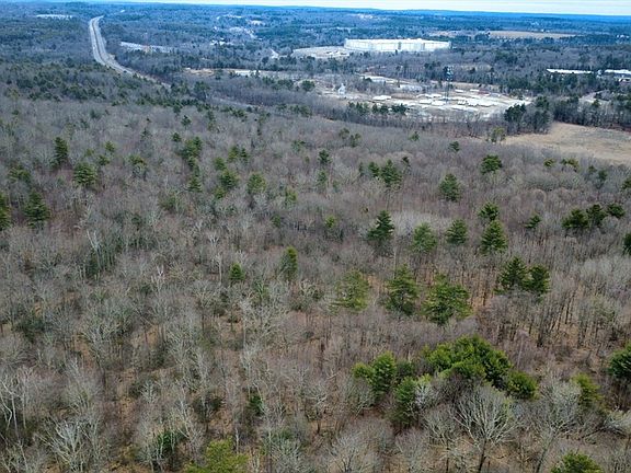 2nd image of 35 Ladd Rd