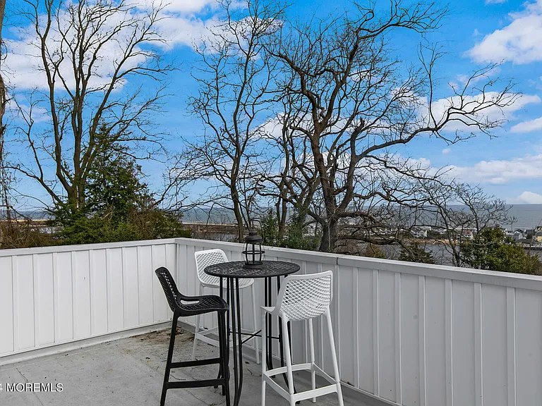 157 Portland Rd — Photo 51