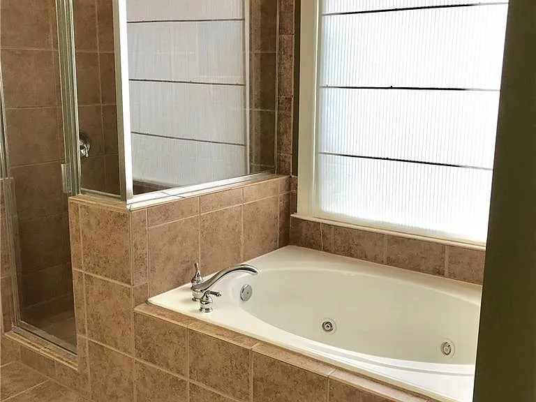 1678 Carr Cir NW — Photo 17